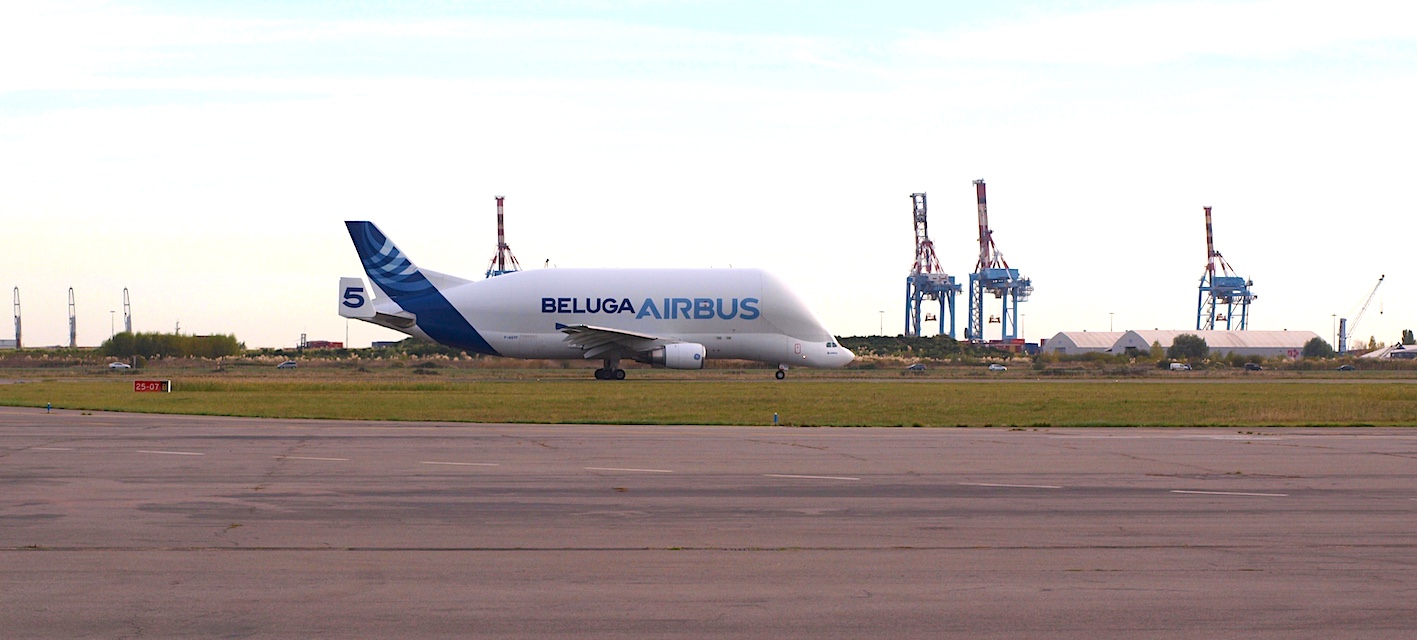 aeroport montoir de bretagne vinci airbus beluga