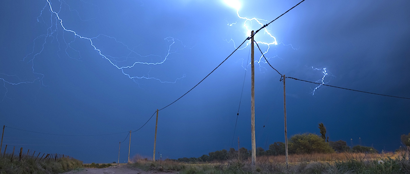 orages éclairs et vents violents