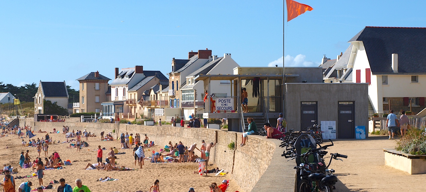 Poste de secours plage Batz-sur-mer