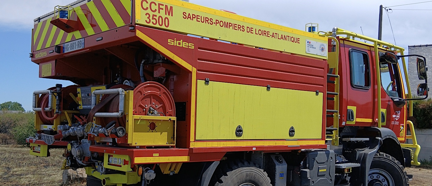 camion feu de foret